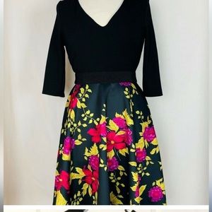 Beautiful Fenley 2fer scuba dress.